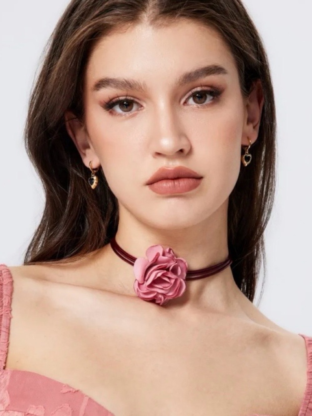 Flower choker NWOT
